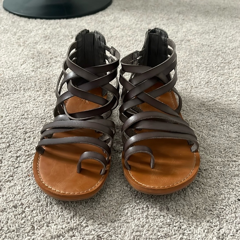 Slightly used size 8 sandals